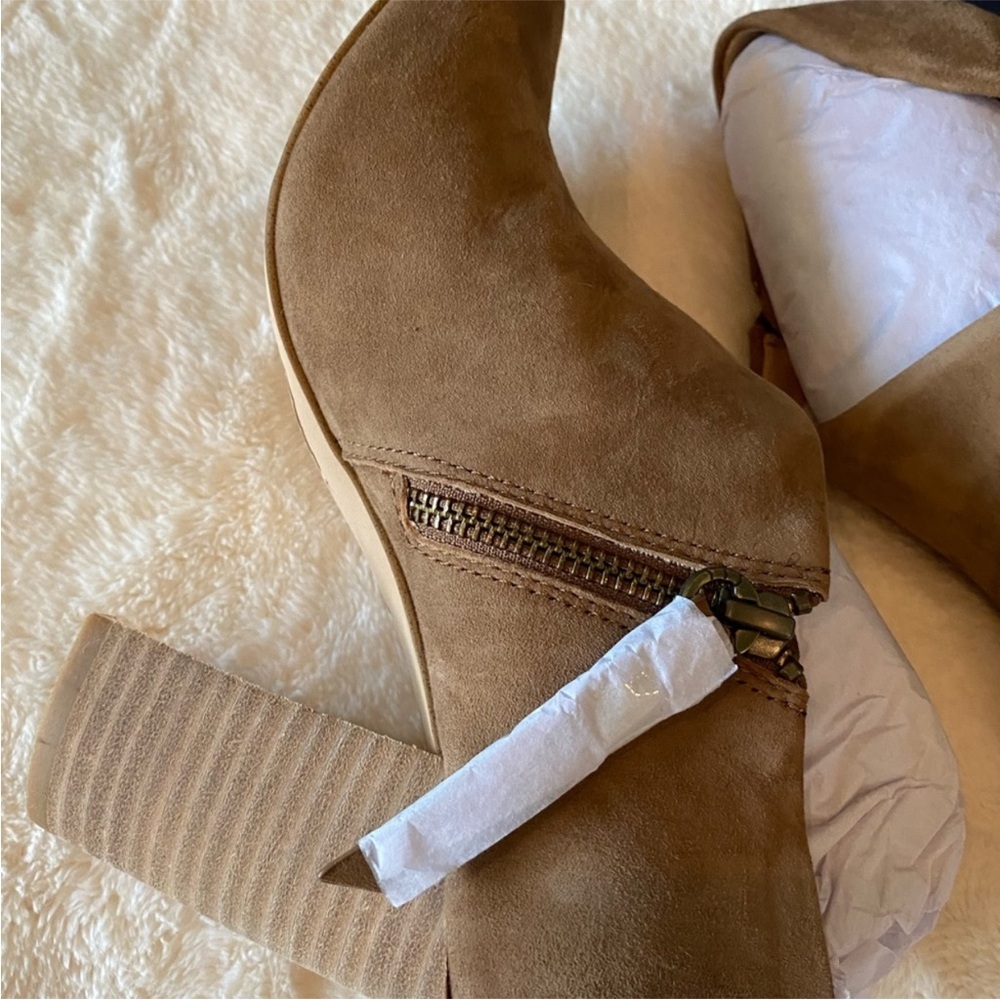 ✨NEW✨Splendid Woman’s Ankle Boots - Picture 3 of 7